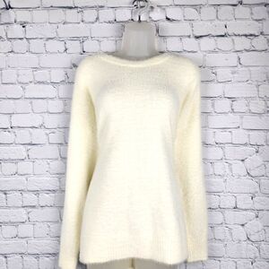 Torrid Size 2 Cream Open Back Sweater